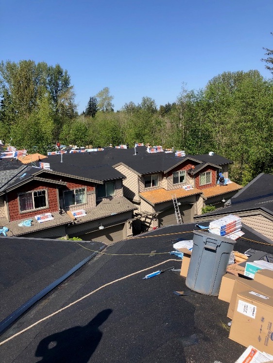 Stout Roofing project: Heather Glen HOA — Kirkland