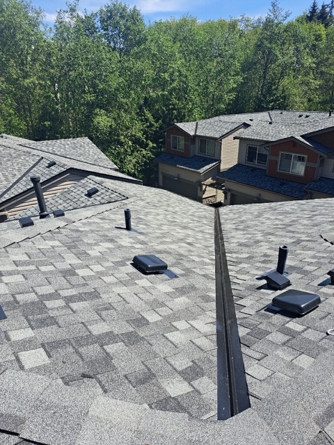 Stout Roofing project: Heather Glen HOA — Kirkland